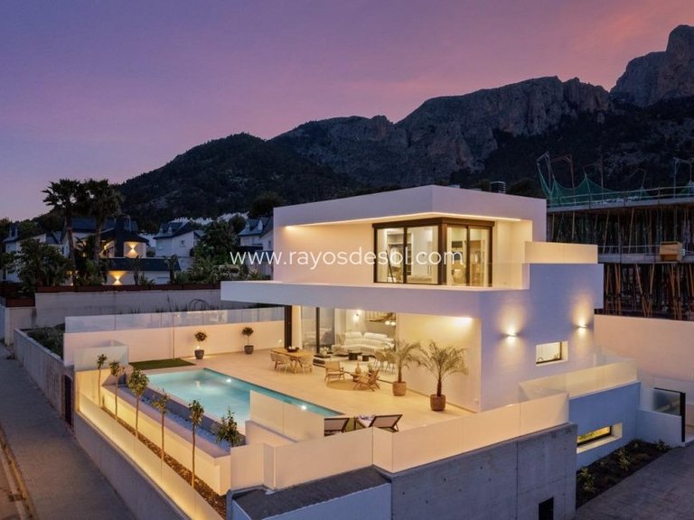 Villa for Sale in Polop, Alicante 14
