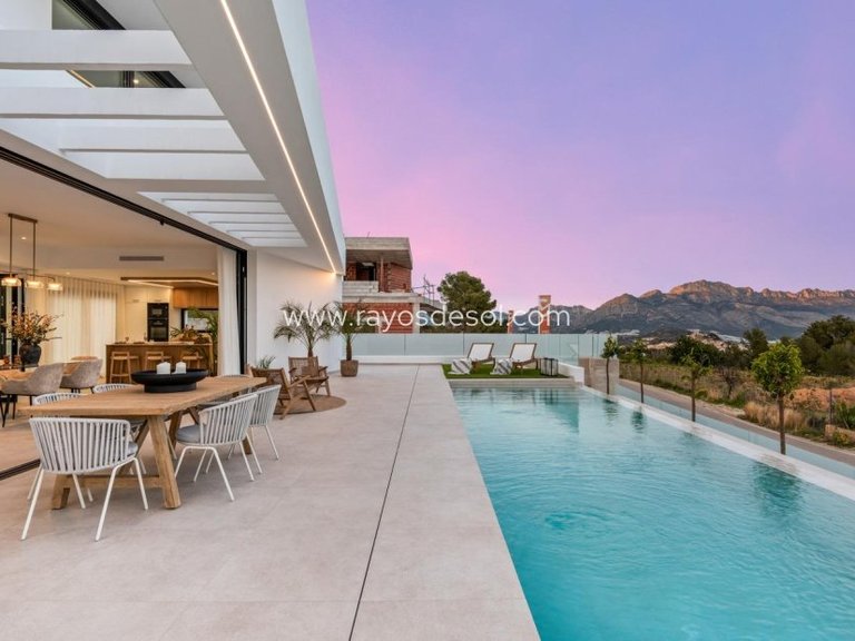 Villa for Sale in Polop, Alicante 43