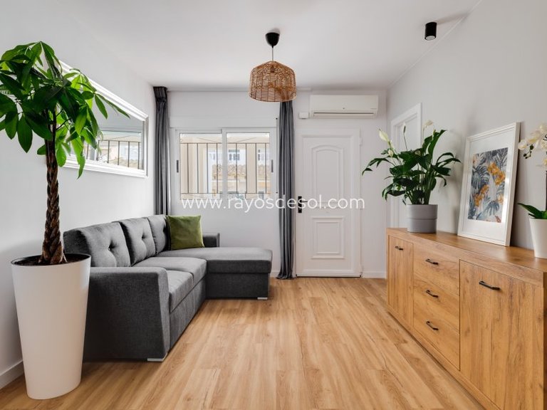 Villa for Sale in Orihuela Costa, Alicante 1