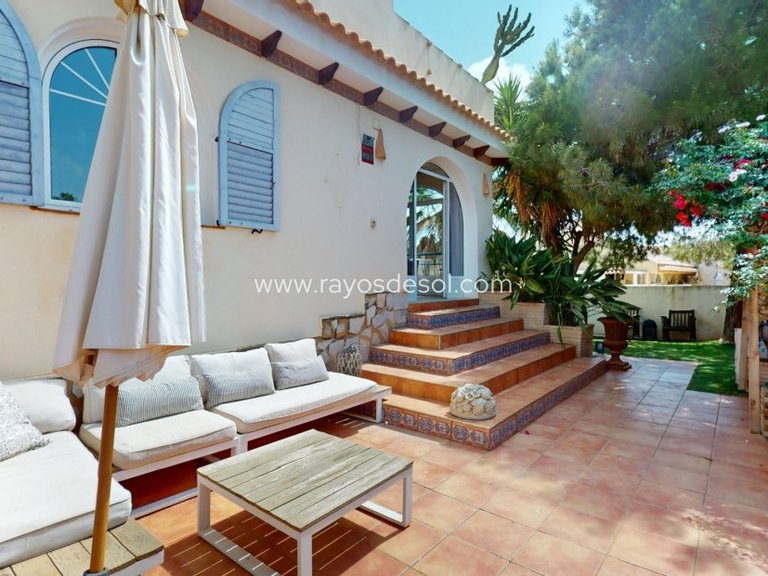 Villa for Sale in Orihuela Costa, Alicante 4