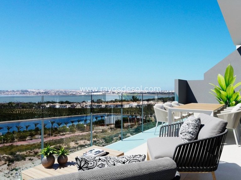 Apartment for Sale in Torrevieja, Alicante 2