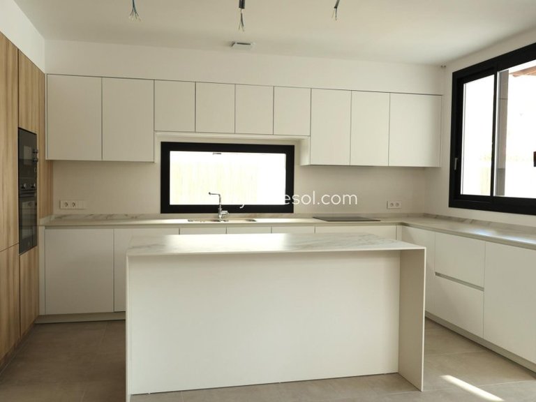 Villa for Sale in Alfas Del Pí, Alicante 16