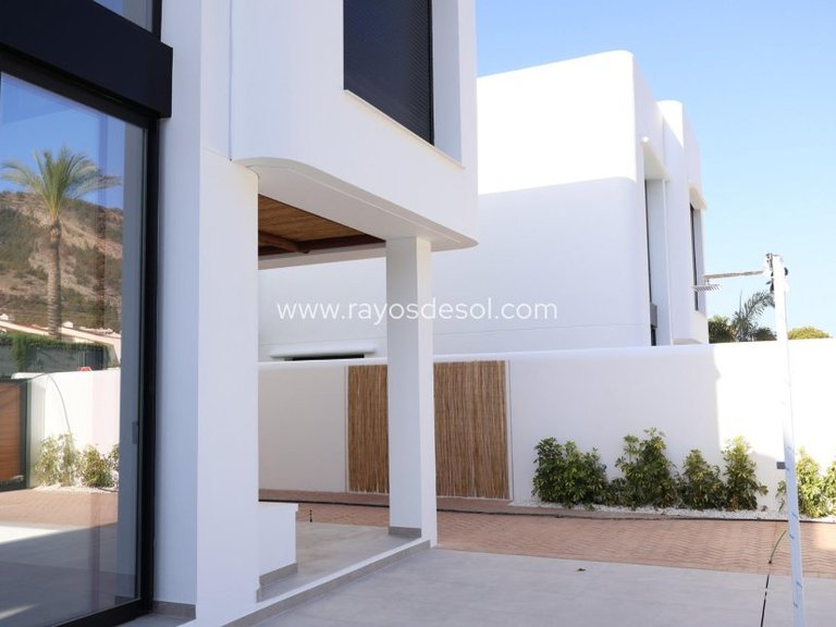 Villa for Sale in Alfas Del Pí, Alicante 19