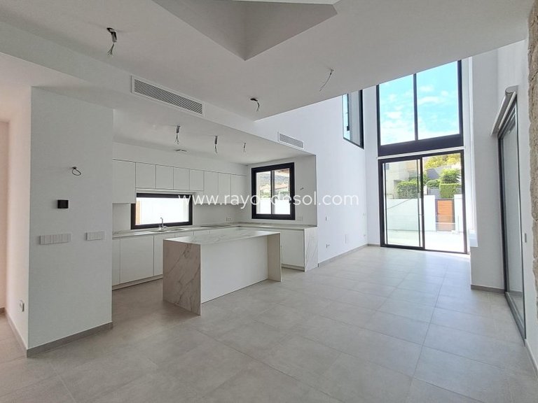 Villa for Sale in Alfas Del Pí, Alicante 27