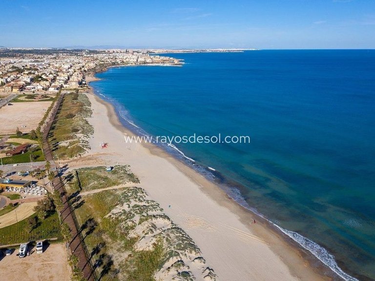 Villa for Sale in Pilar De La Horadada, Alicante 12