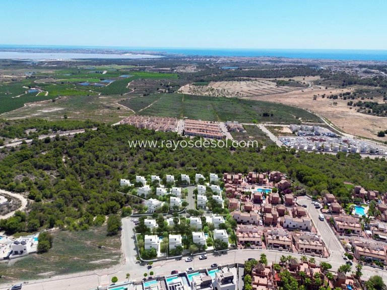 Villa for Sale in San Miguel De Salinas, Alicante 11
