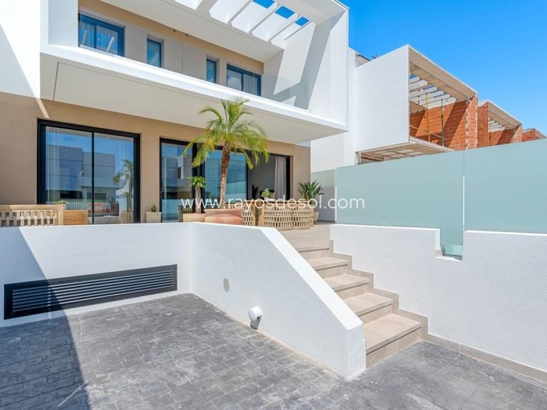 Villa for Sale in Dolores, Alicante 16