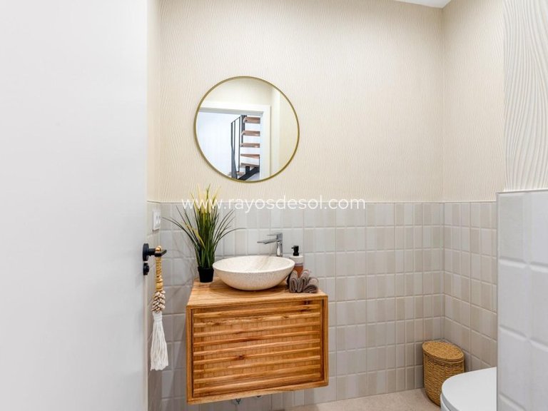 Villa for Sale in Dolores, Alicante 44