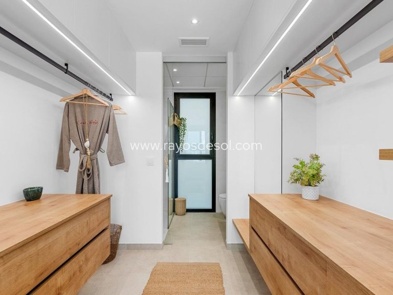 Villa for Sale in Dolores, Alicante 48