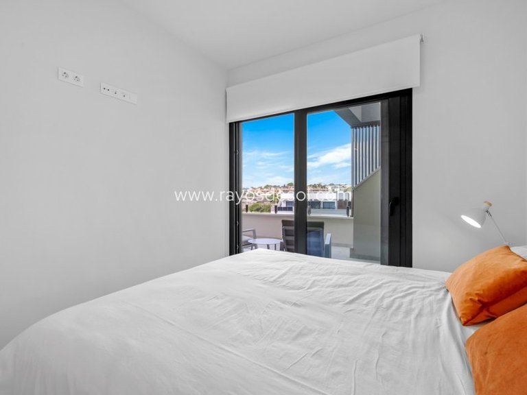 Apartment for Sale in Orihuela Costa, Alicante 25