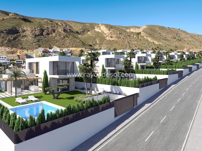 Villa for Sale in Finestrat, Alicante 3