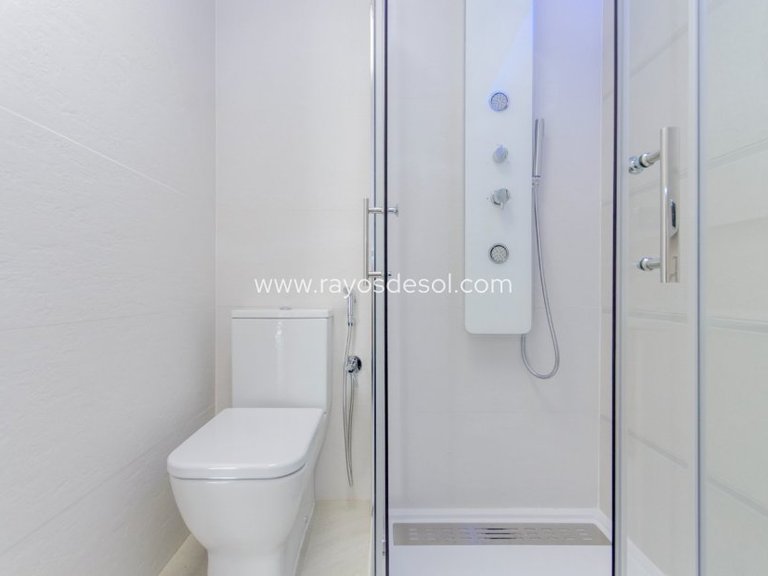 Apartment for Sale in Torrevieja, Alicante 21