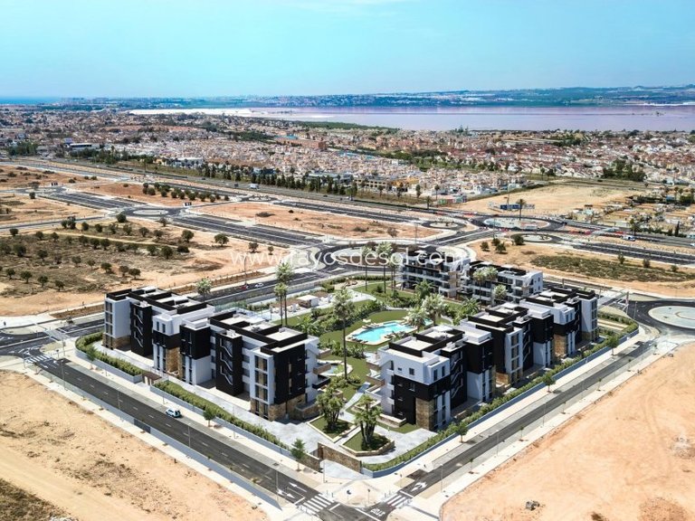 Apartment for Sale in Torrevieja, Alicante 2