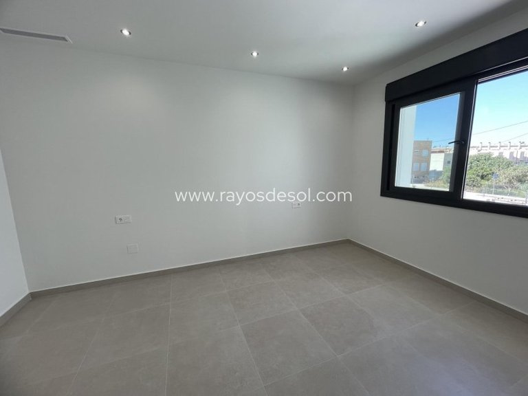 Villa for Sale in Almoradí, Alicante 26