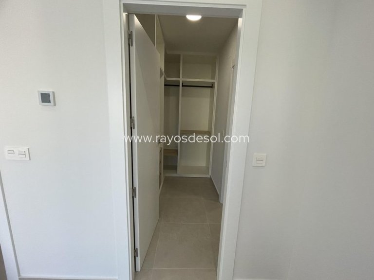 Villa for Sale in Almoradí, Alicante 40