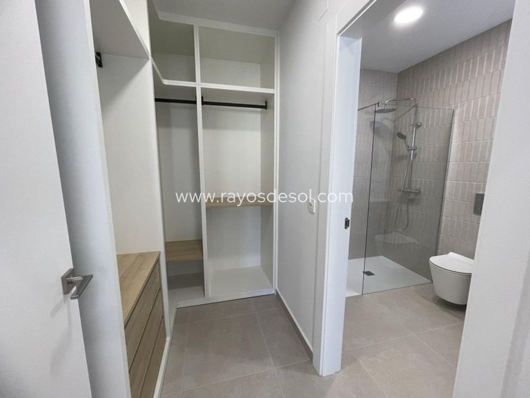 Villa for Sale in Almoradí, Alicante 43