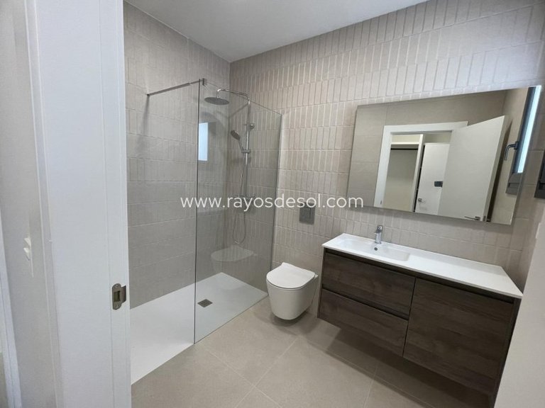 Villa for Sale in Almoradí, Alicante 45