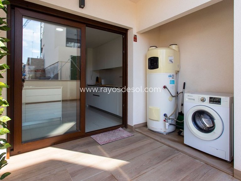 Apartment for Sale in Torrevieja, Alicante 40