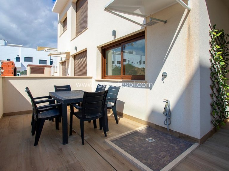 Apartment for Sale in Torrevieja, Alicante 42