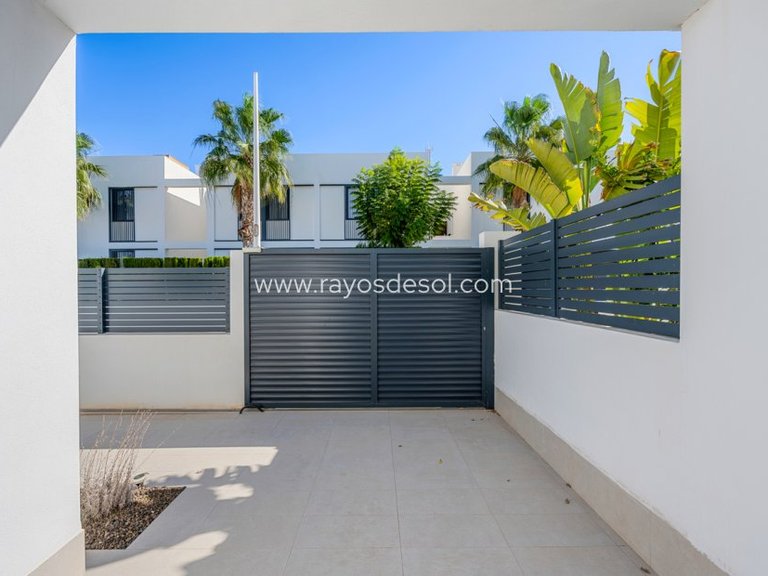 Villa for Sale in Mar De Cristal, Murcia 39