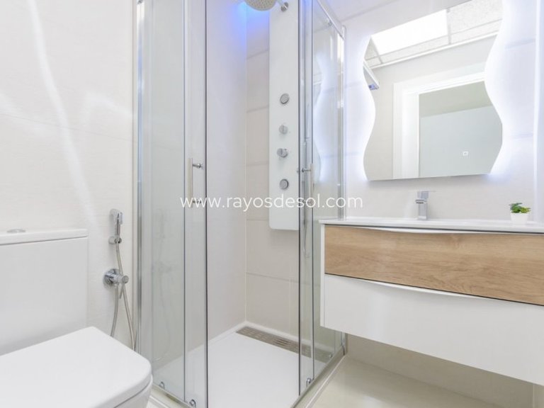 Apartment for Sale in Torrevieja, Alicante 22