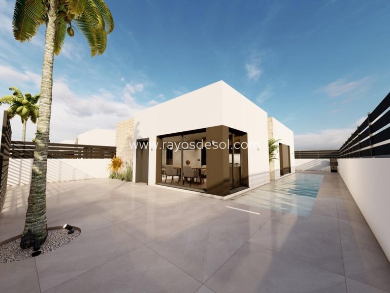 Villa for Sale in Benijofar, Alicante 1