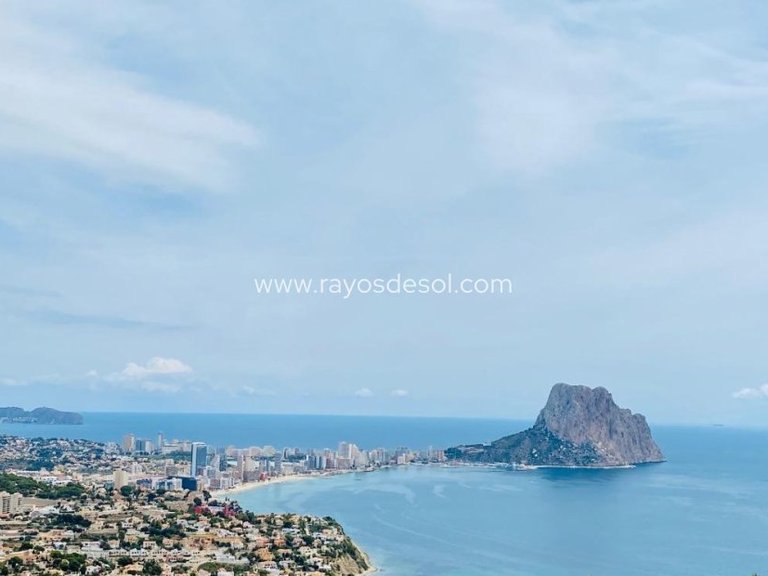 Villa for Sale in Calpe, Alicante 1