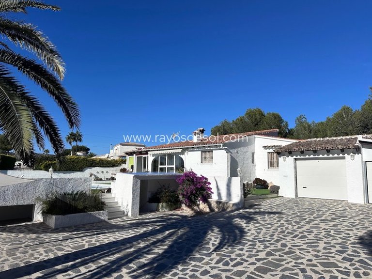 Villa for Sale in Moraira, Alicante 25
