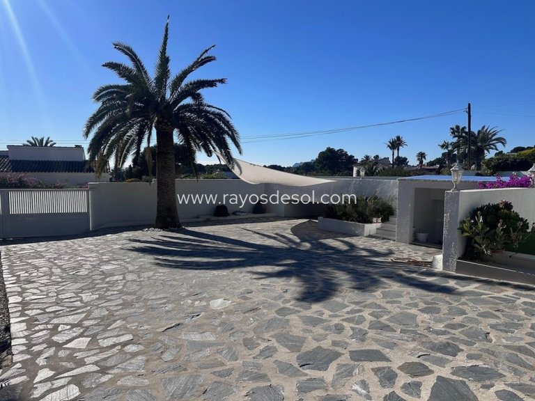 Villa for Sale in Moraira, Alicante 26