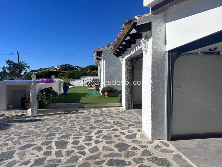 Villa for Sale in Moraira, Alicante 27