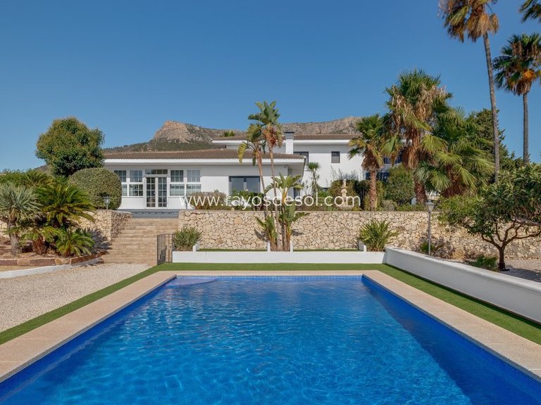Villa for Sale in Benissa, Alicante 1