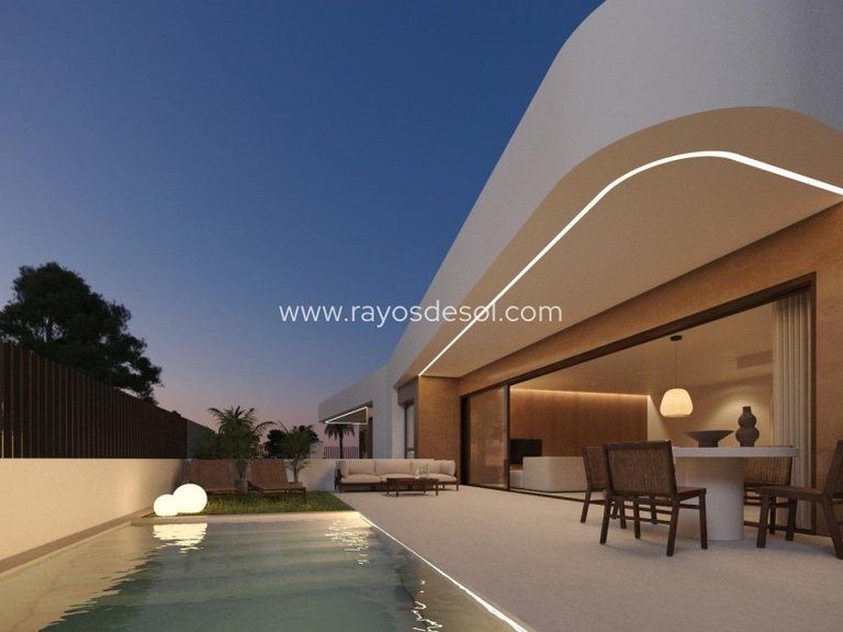 Villa for Sale in Dolores, Alicante 1