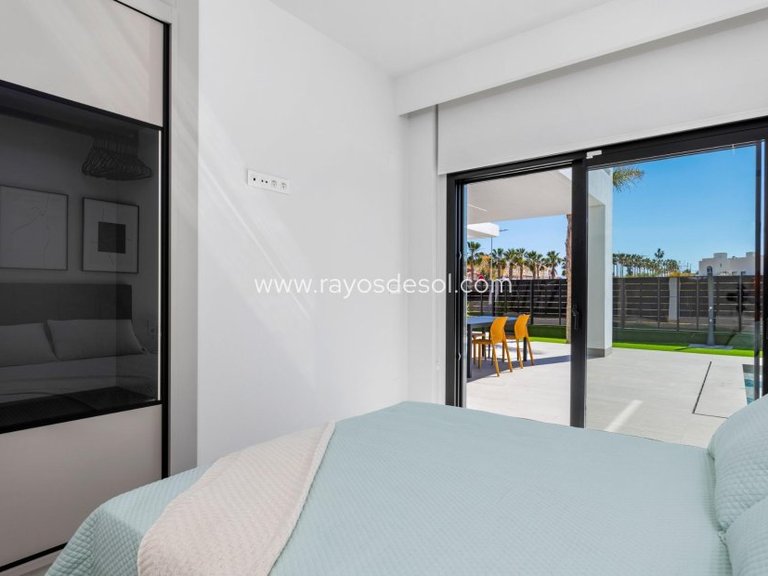Villa for Sale in Algorfa, Alicante 18