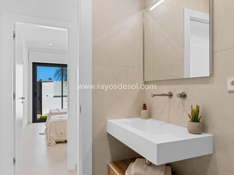 Villa for Sale in Los Alcazares, Murcia 31