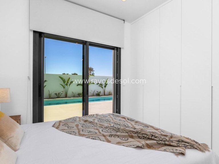 Villa for Sale in Los Alcazares, Murcia 15
