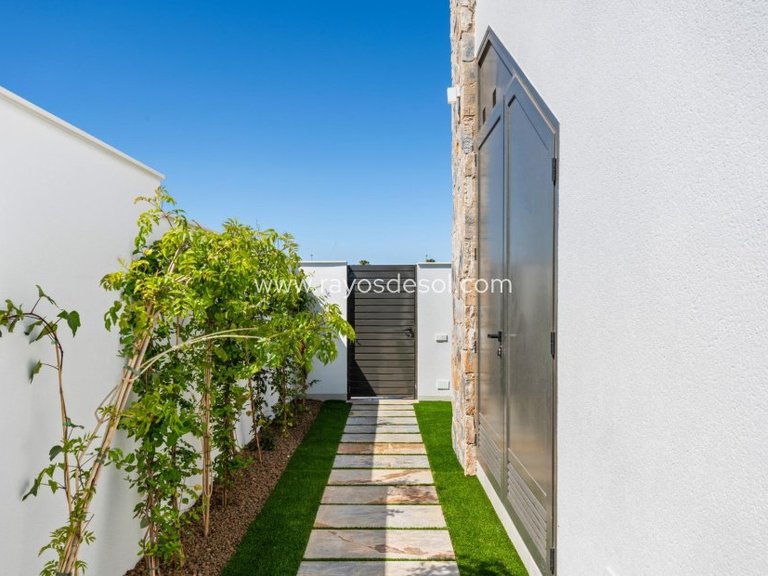 Villa for Sale in Los Alcazares, Murcia 33