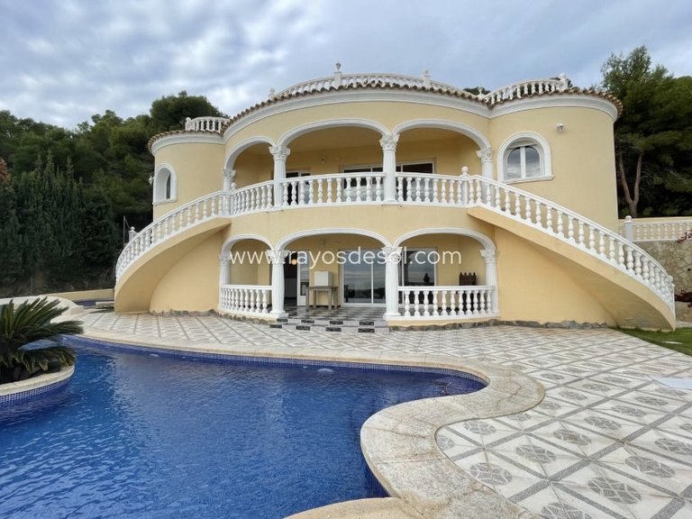 Villa for Sale in Calpe, Alicante 38