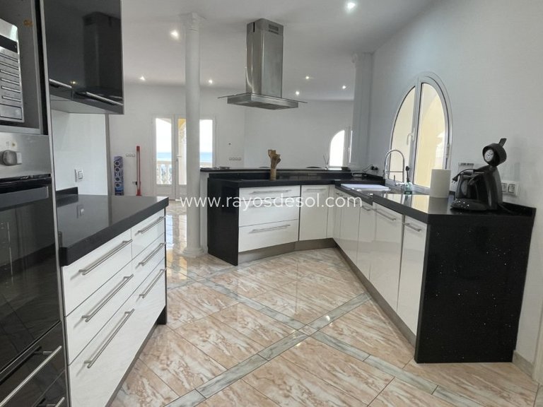 Villa for Sale in Calpe, Alicante 10