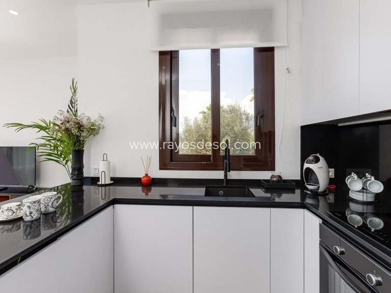 Villa for Sale in Finestrat, Alicante 12