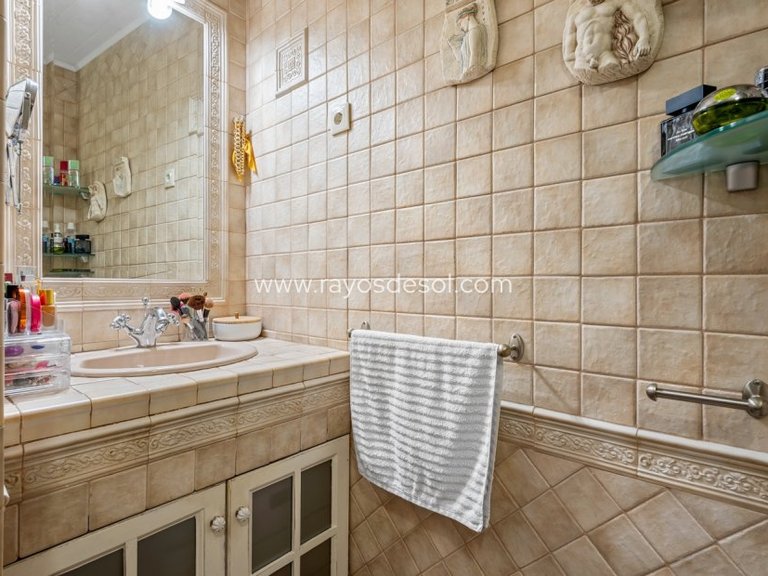 Penthouse for Sale in Torrevieja, Alicante 23