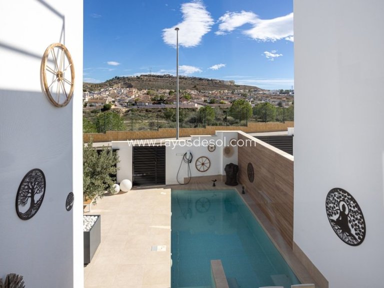 Villa for Sale in Benijofar, Alicante 7
