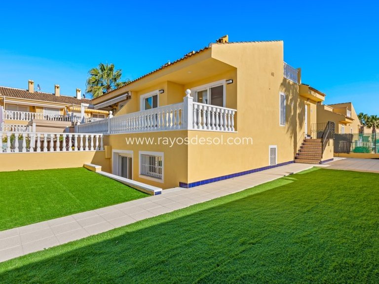 Villa for Sale in Benijofar, Alicante 2