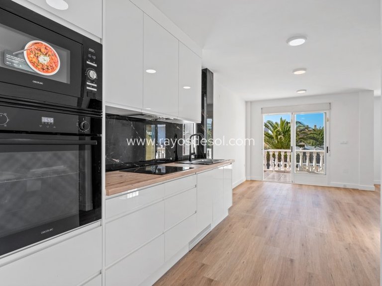 Villa for Sale in Benijofar, Alicante 5