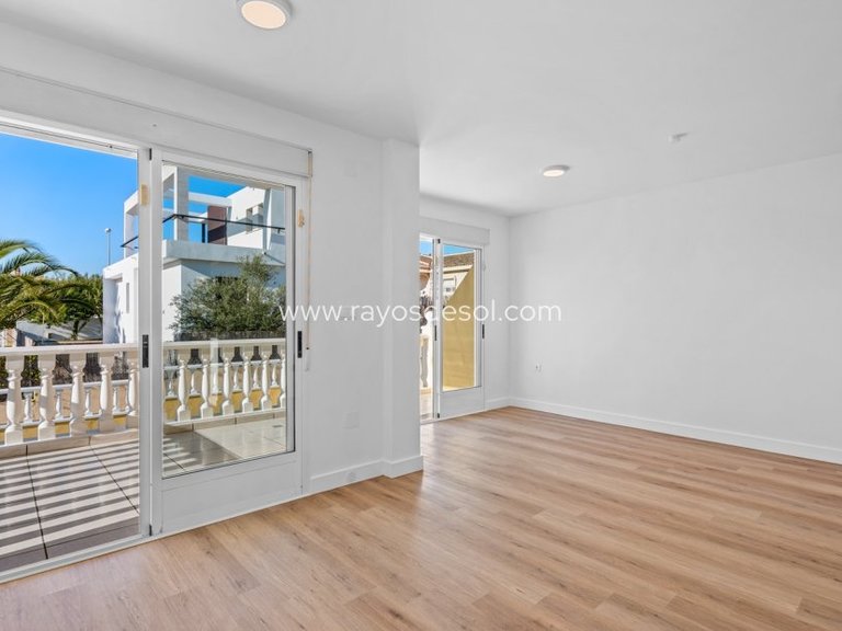 Villa for Sale in Benijofar, Alicante 9