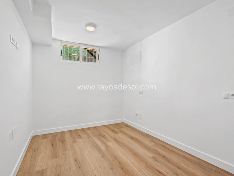 Villa for Sale in Benijofar, Alicante 29