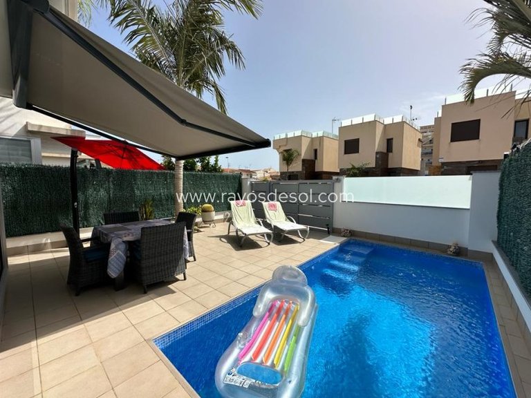 Villa for Sale in San Pedro Del Pinatar, Alicante 4