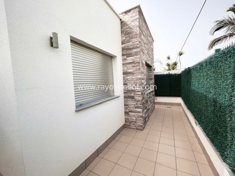 Villa for Sale in San Pedro Del Pinatar, Alicante 21