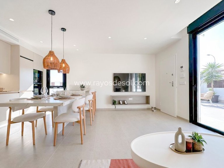 Villa for Sale in Santiago De La Ribera, Alicante 2