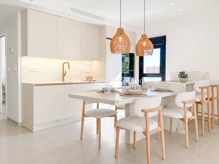 Villa for Sale in Santiago De La Ribera, Alicante 3