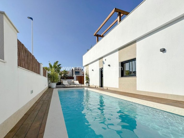 Villa for Sale in Santiago De La Ribera, Alicante 7